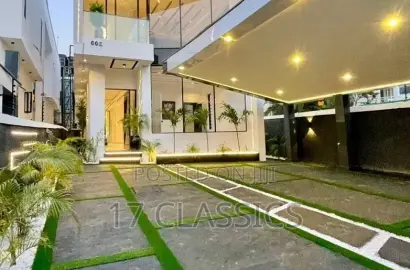 5bdrm Duplex in Oral Estate, for sale