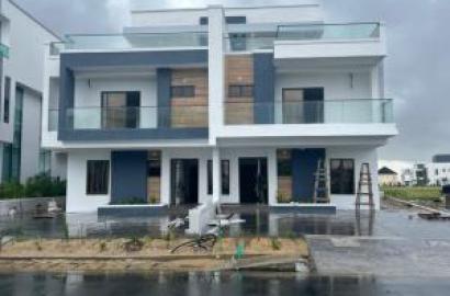 5 bedroom semi-detached duplex for rent