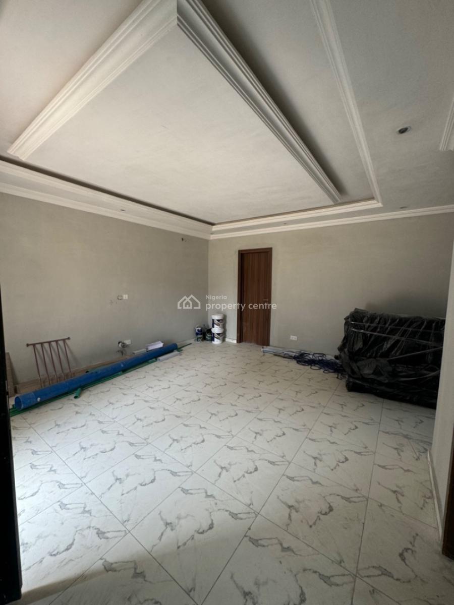 8 bedroom flat / apartment for rent