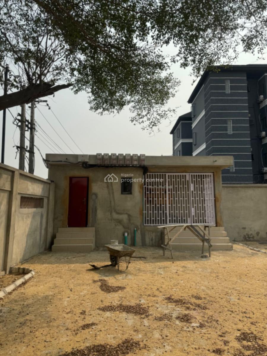 8 bedroom flat / apartment for rent