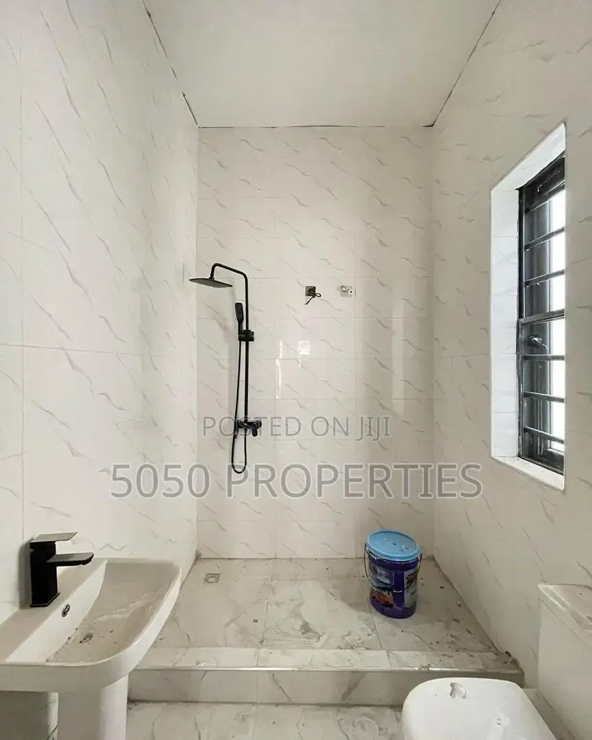 4bdrm Duplex in Ajah for sale