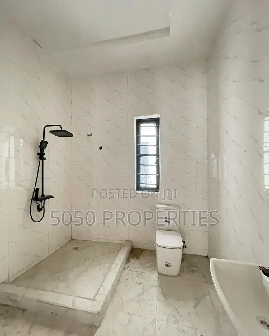 4bdrm Duplex in Ajah for sale