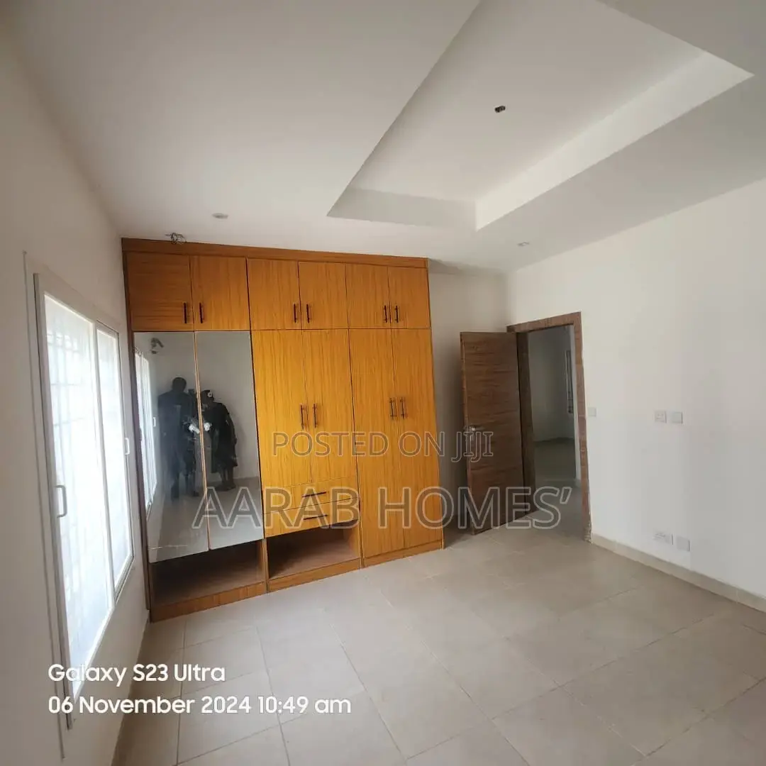 2bdrm Block of Flats in Life Camp for rent