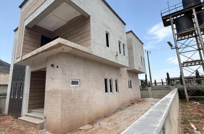 A tastefully built 4 bedrooms duplex for sale(85% complete)