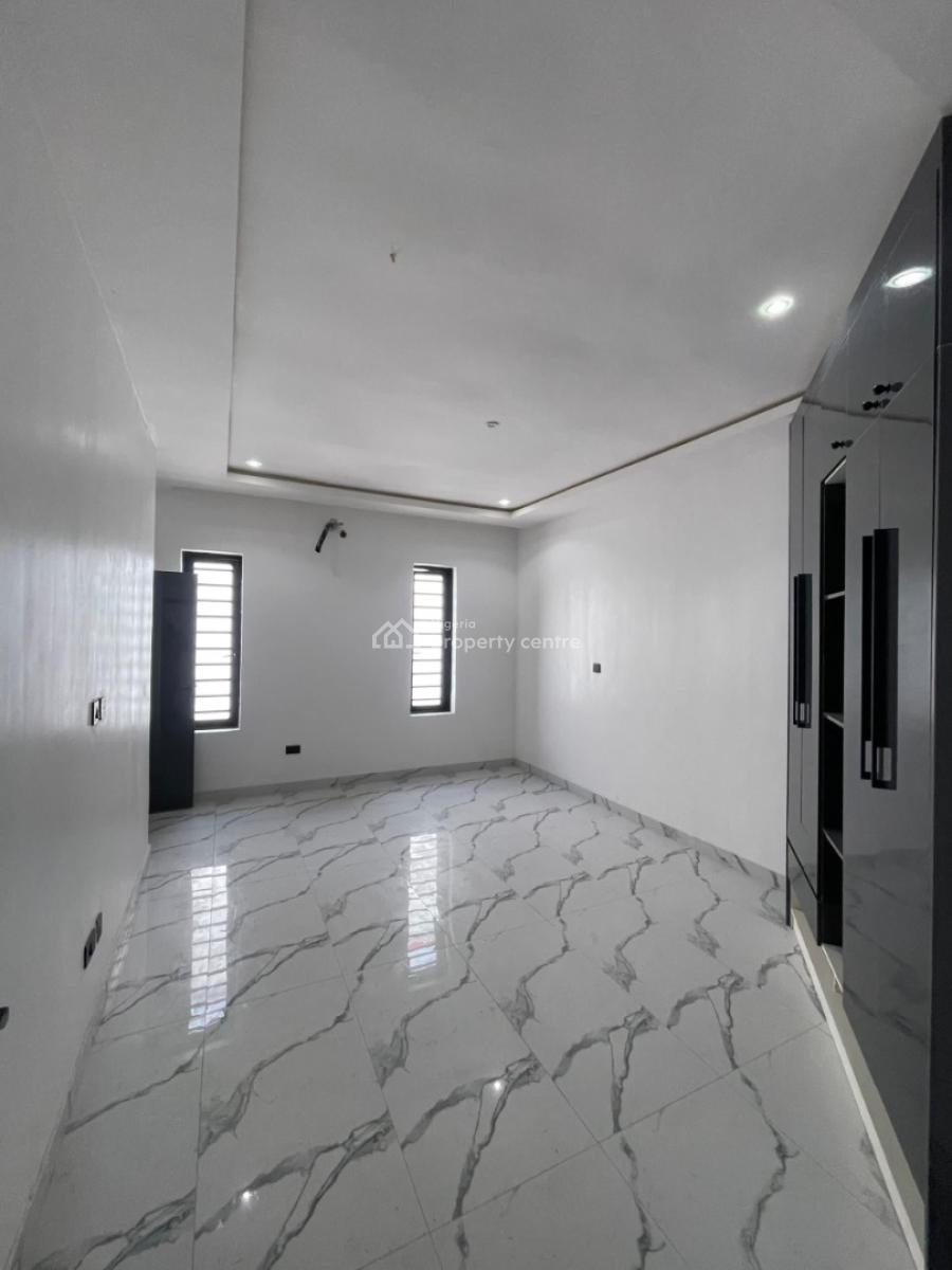 5 bedroom semi-detached duplex for sale