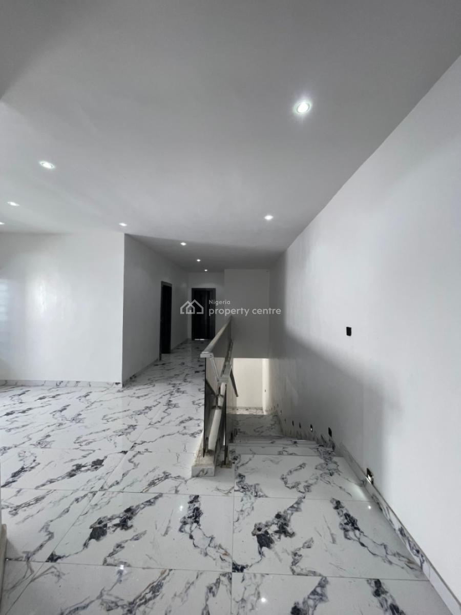 5 bedroom semi-detached duplex for sale