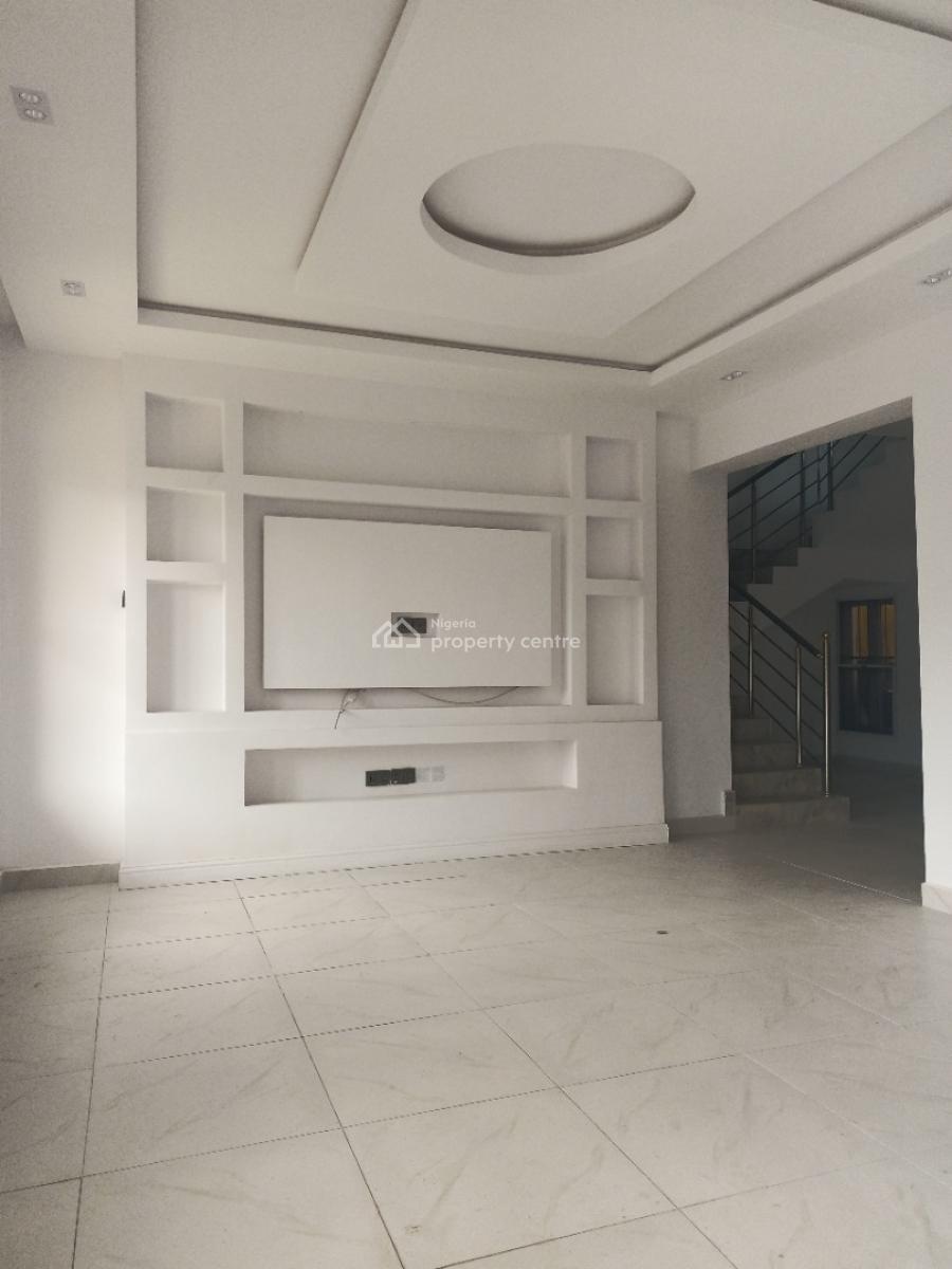 4 bedroom detached duplex for sale