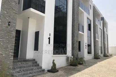 4bdrm Townhouse/Terrace in Jahi for sale