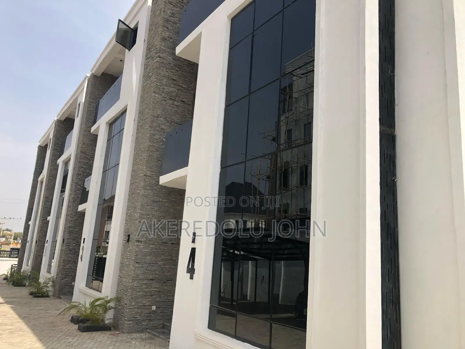 4bdrm Townhouse/Terrace in Jahi for sale