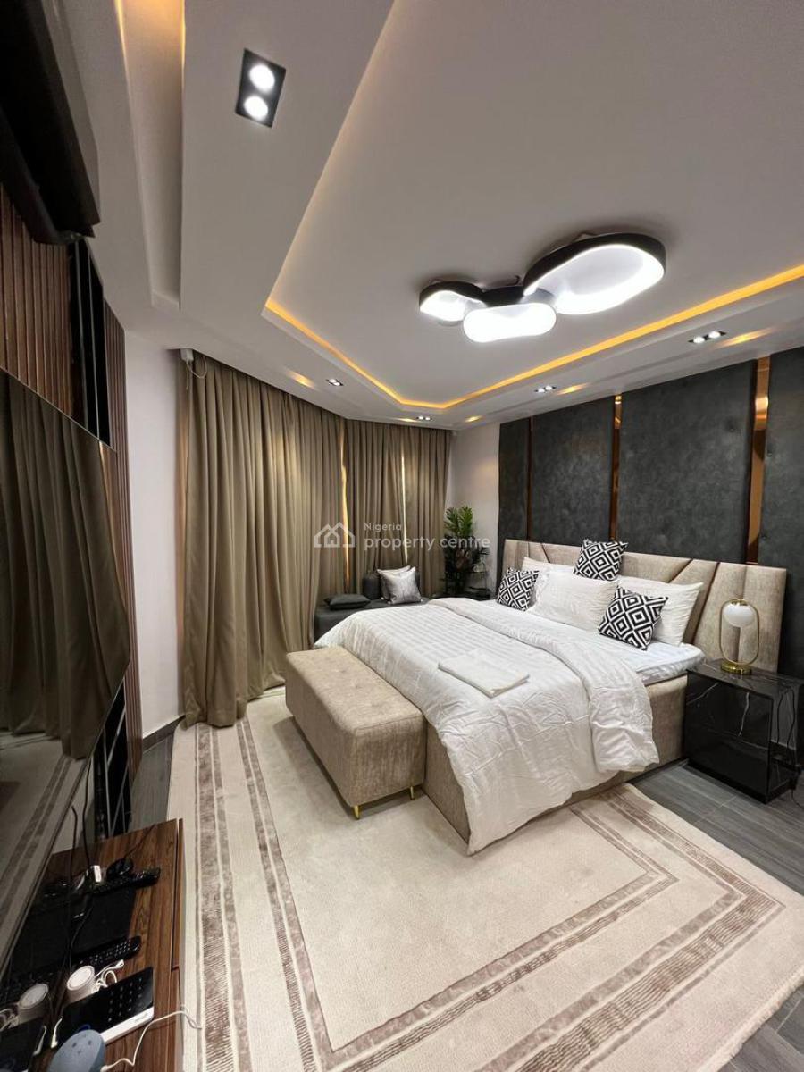Furnished And Luxury 3 Bedroom Flat