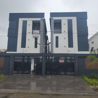 Stunning 5 Bedroom Duplex Within A Serene Environment