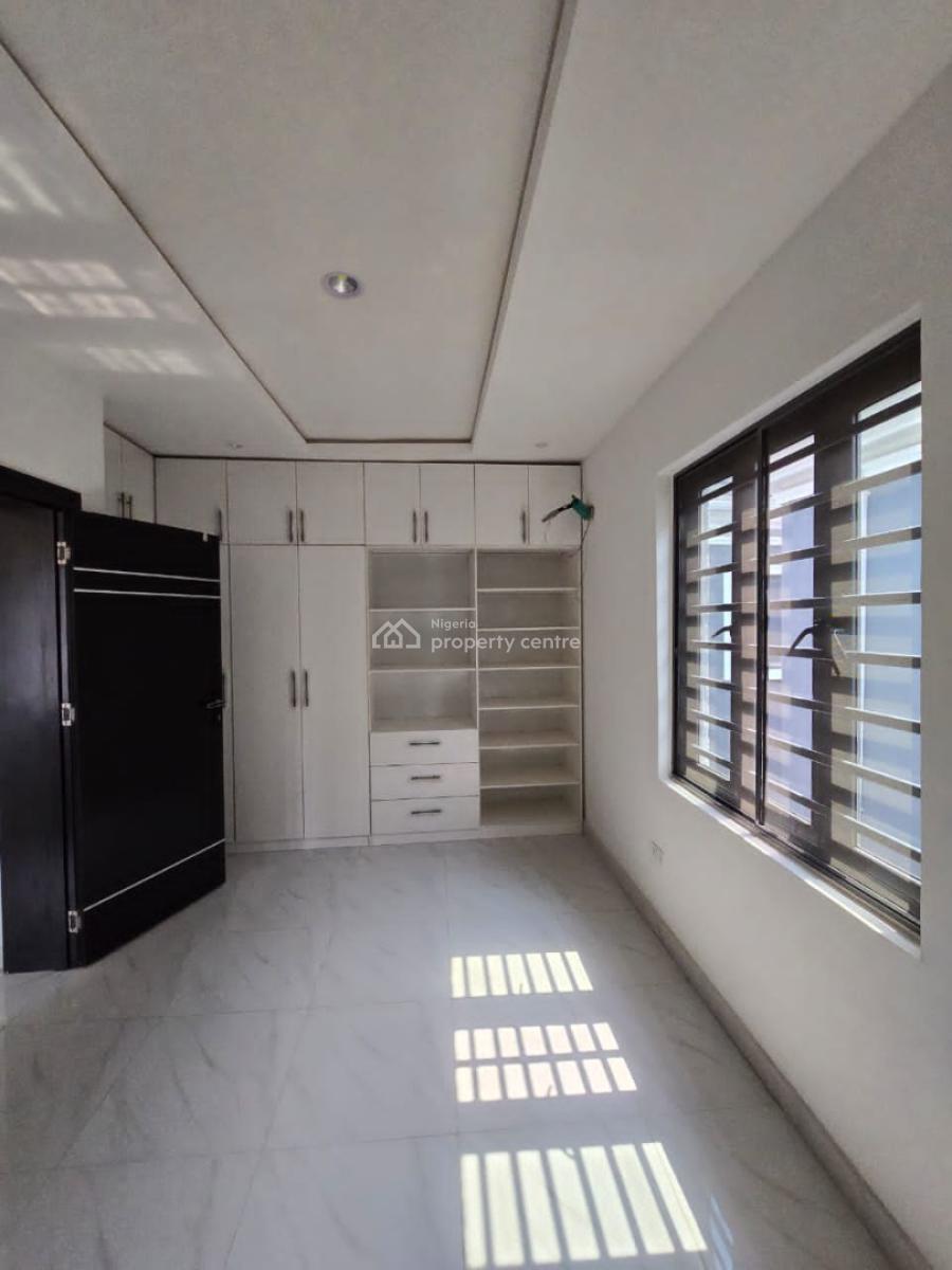 4 bedroom terraced duplex for sale