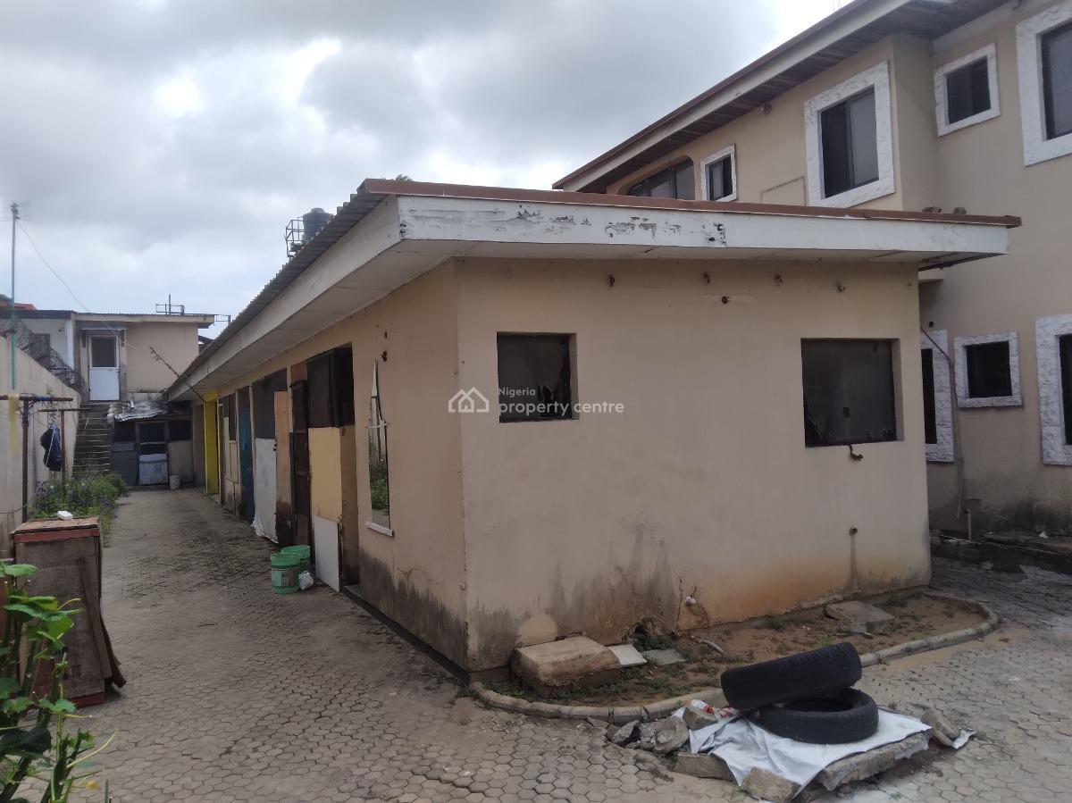 Land Measuring 860sqm With Old 4 Numbers Of 3 Bedroom Flat + Bqs