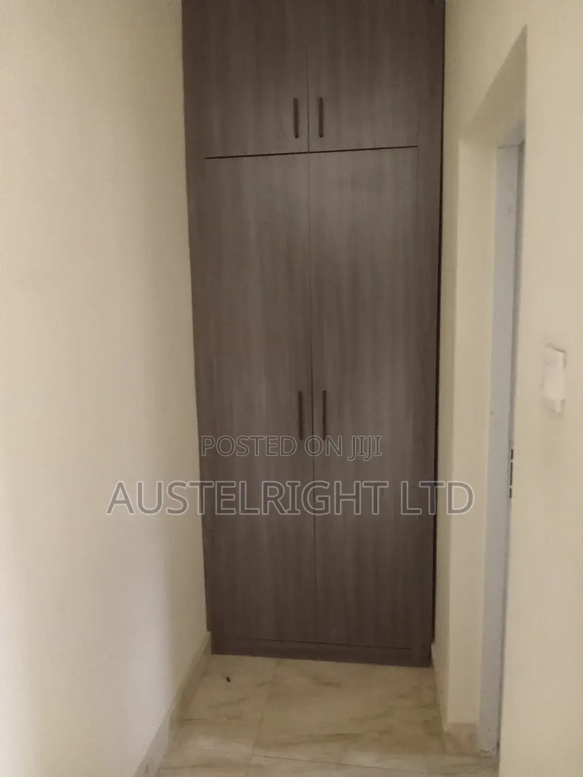 4bdrm Townhouse / Terrace in Gaduwa for rent