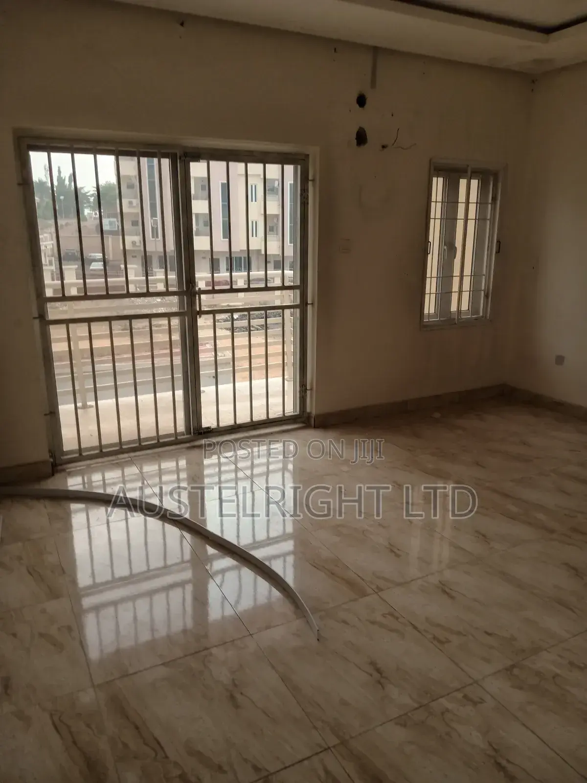 4bdrm Townhouse / Terrace in Gaduwa for rent