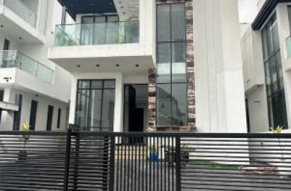 5 bedroom detached duplex for sale