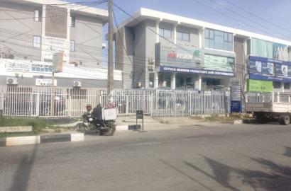 16 Units Of 3 Bedrooms Flat Across 2 Wings Of 3 Storey Building