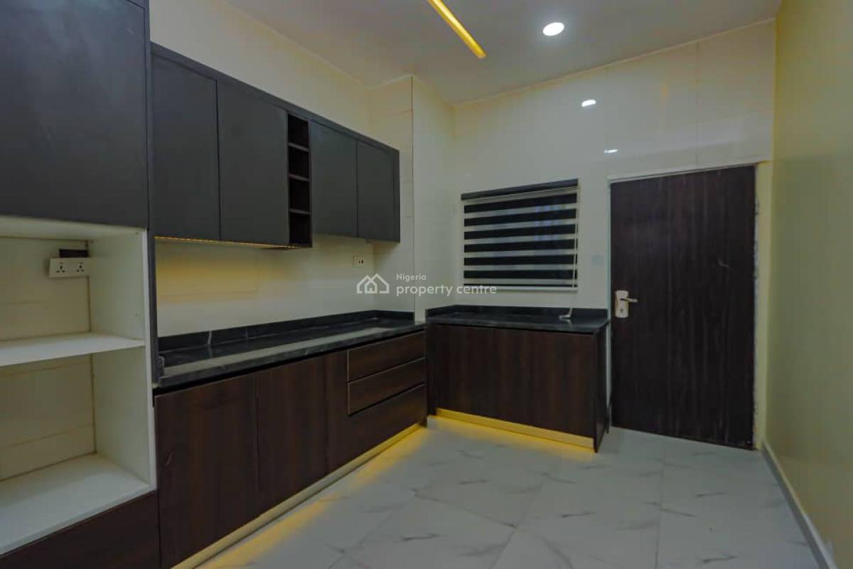 2 bedroom flat / apartment for sale