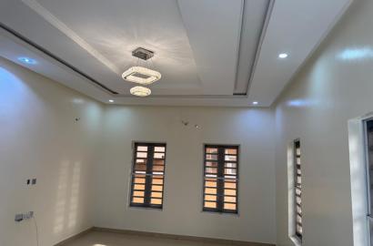 TO LET  5 bedroom fully detached with bq Ologolo lekki