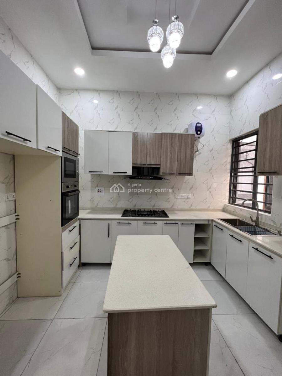 4 bedroom semi-detached duplex for rent