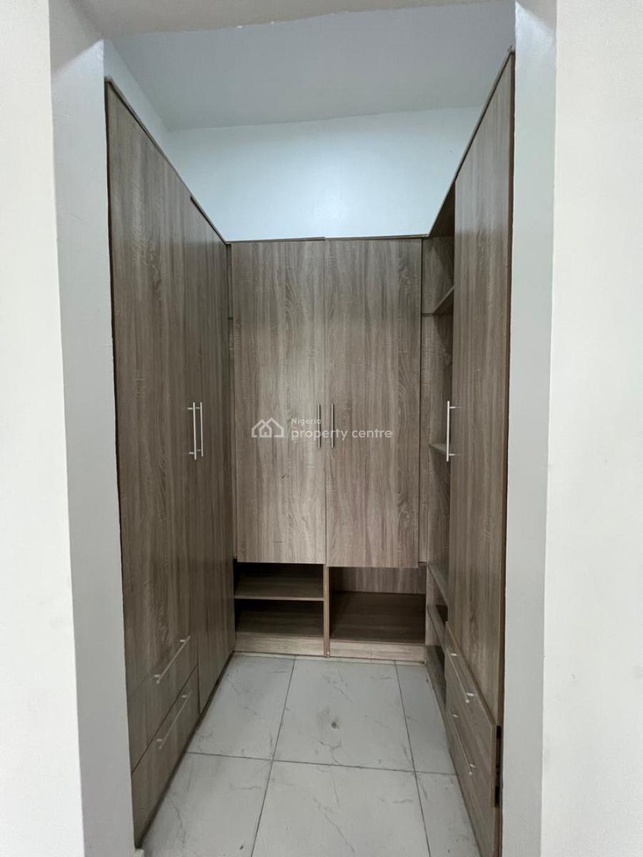 4 bedroom semi-detached duplex for rent