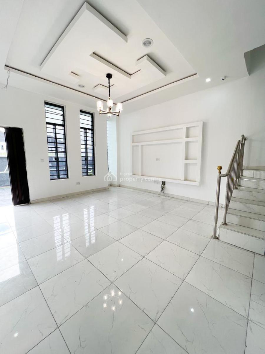 4 bedroom semi-detached duplex for rent