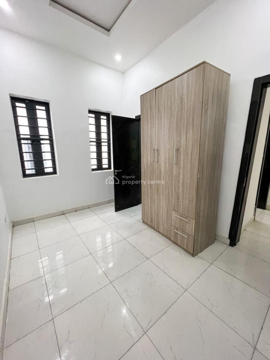 4 bedroom semi-detached duplex for rent
