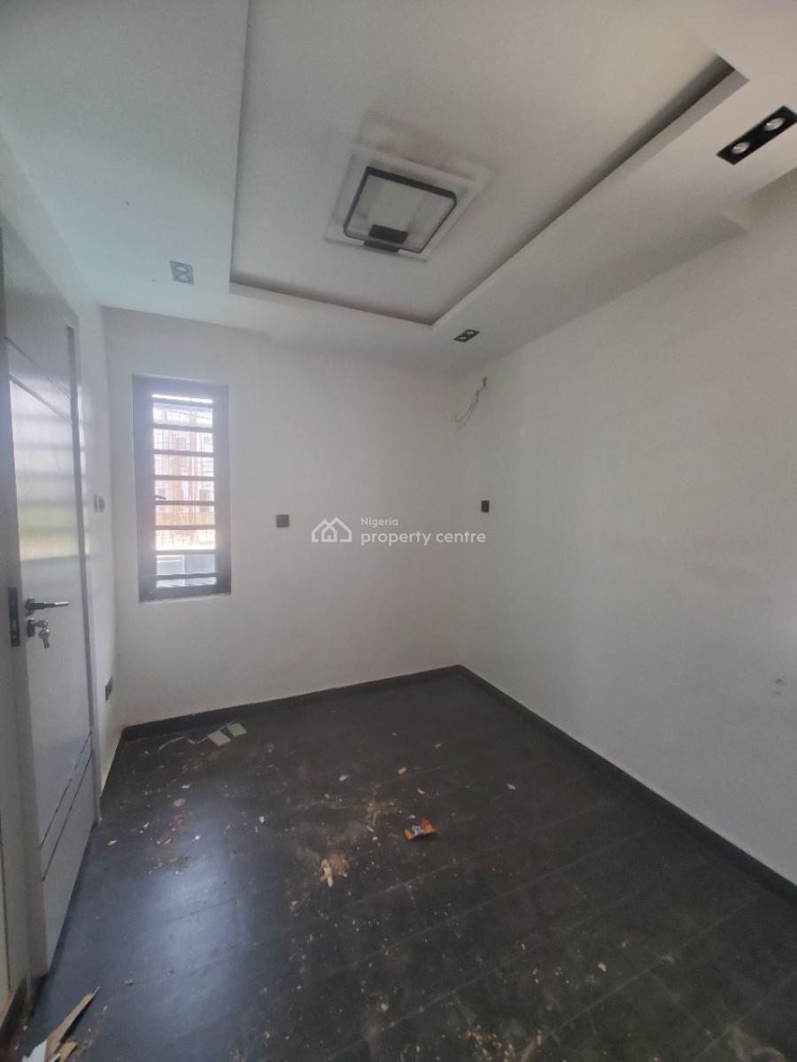 6 bedroom detached duplex for sale