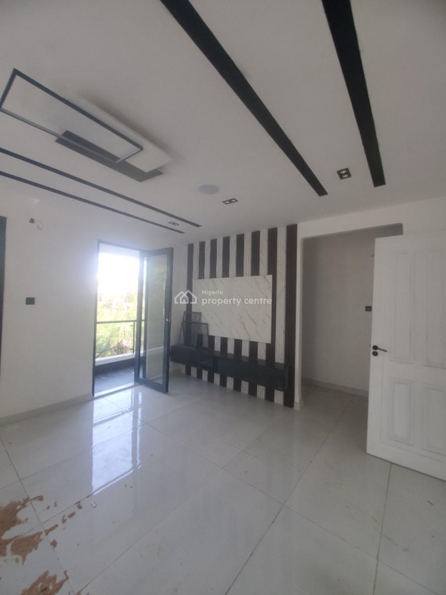 6 bedroom detached duplex for sale