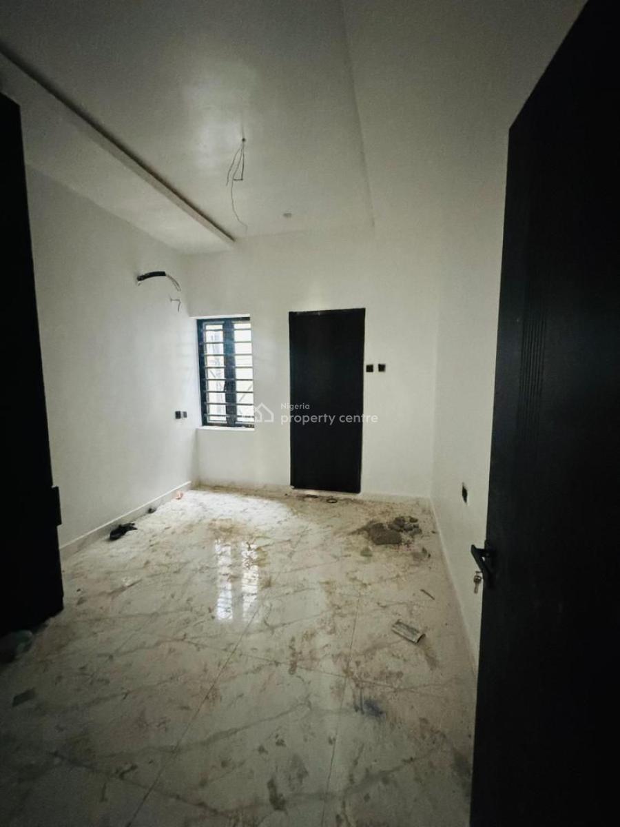 4 bedroom semi-detached duplex for sale
