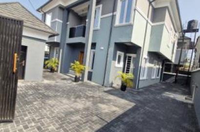 5 bedroom detached duplex for sale