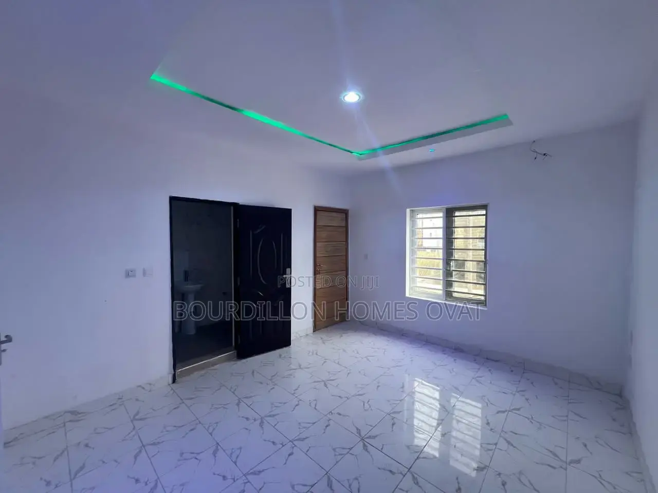 4bdrm Duplex in Ikota for sale