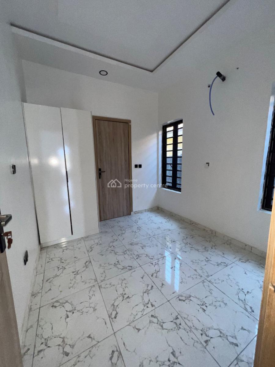 Newly Built 5 Bedroom Duplex