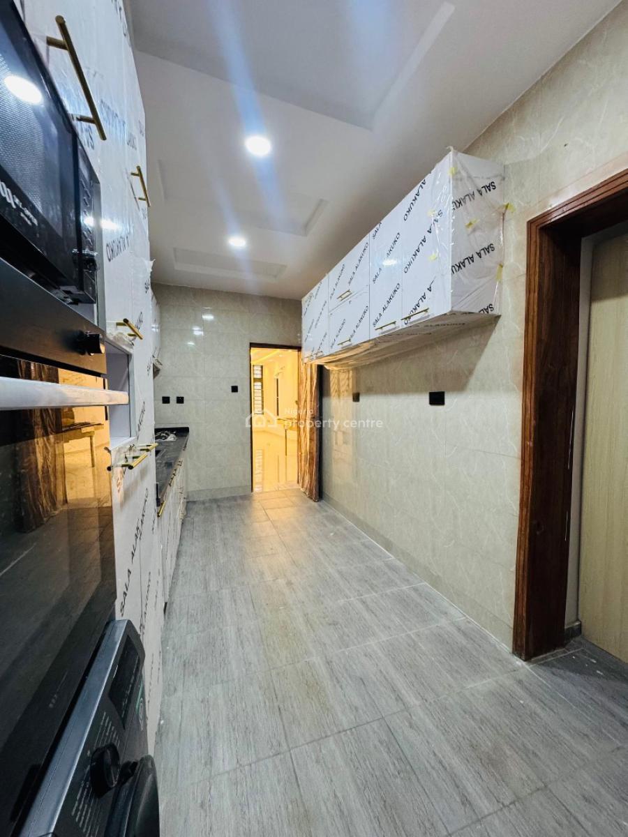 4 bedroom detached duplex for sale