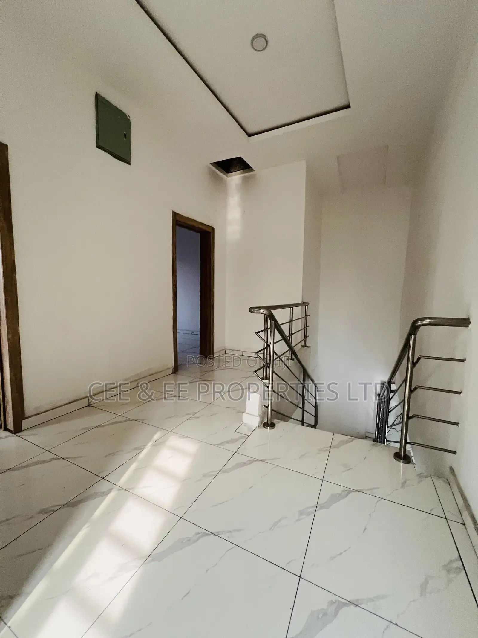 4bdrm Duplex in Ikota Villa Estate, for sale