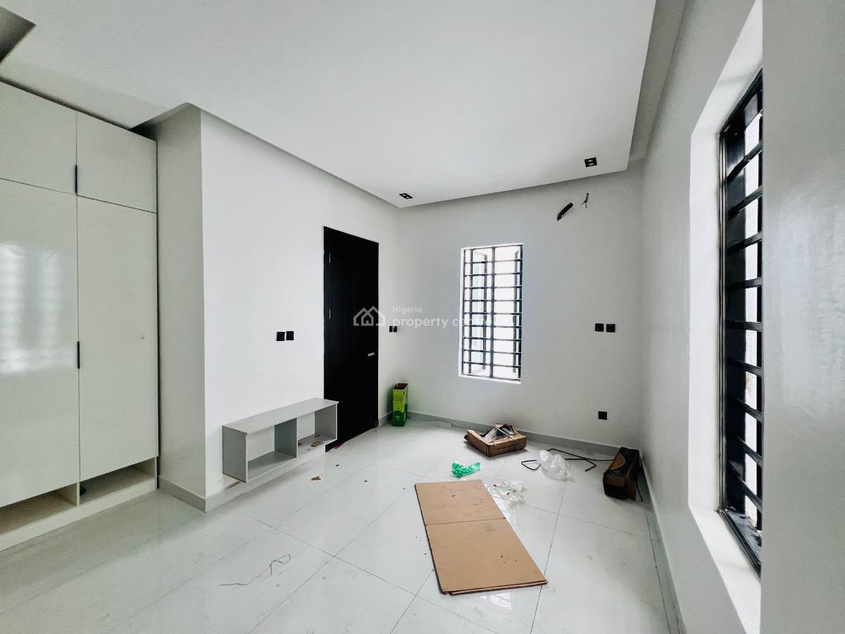 5 bedroom detached duplex for sale