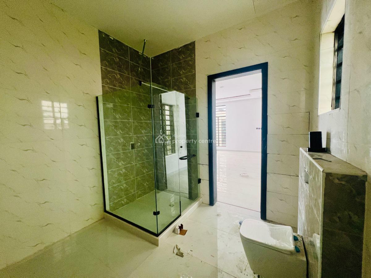 5 bedroom detached duplex for sale