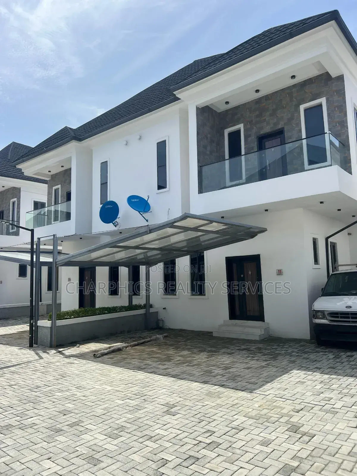 4bdrm Duplex in Lekki for sale