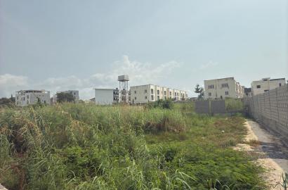 LAND FOR SALE   Size: 2000sqm  Off Ladipo Latinwo street, lekki phase one.