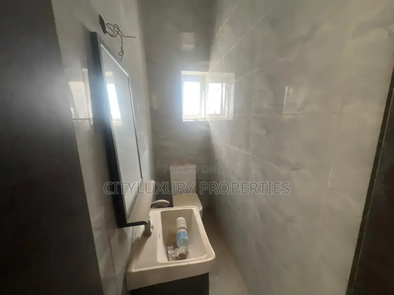 4bdrm Townhouse / Terrace in Guzape District for rent