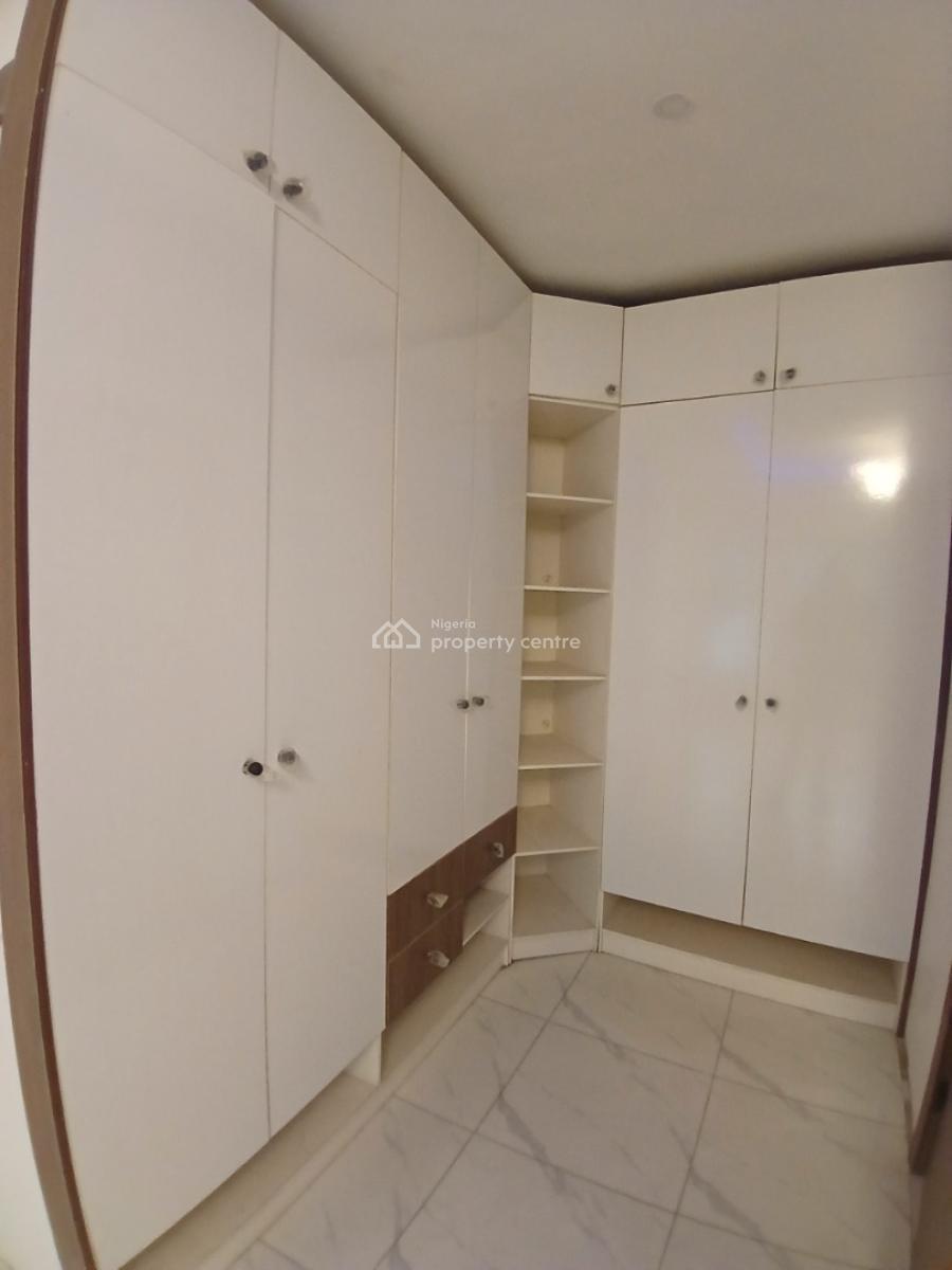 4 bedroom terraced duplex for sale