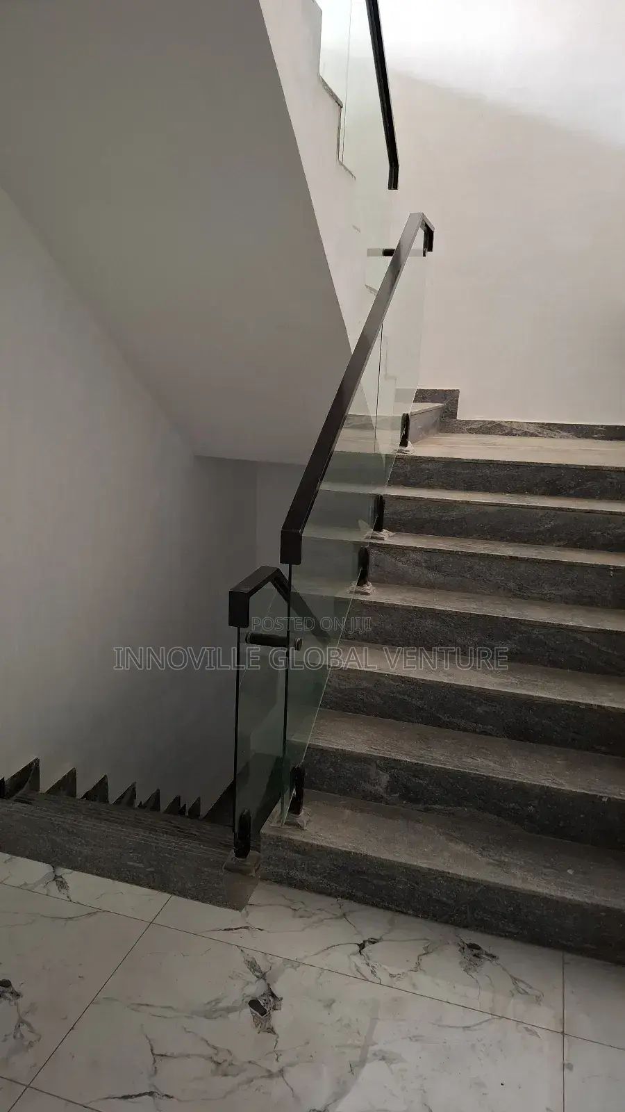 4bdrm Townhouse/Terrace in Idu for sale