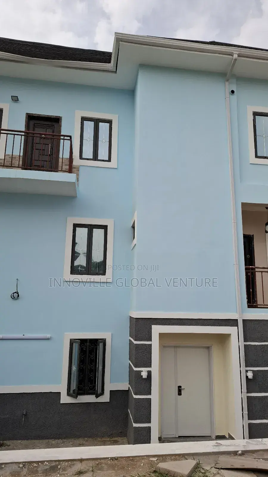 4bdrm Townhouse/Terrace in Idu for sale