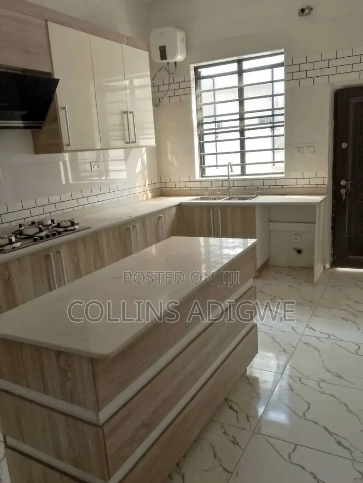5bdrm Duplex in Call To Enter Estate for sale