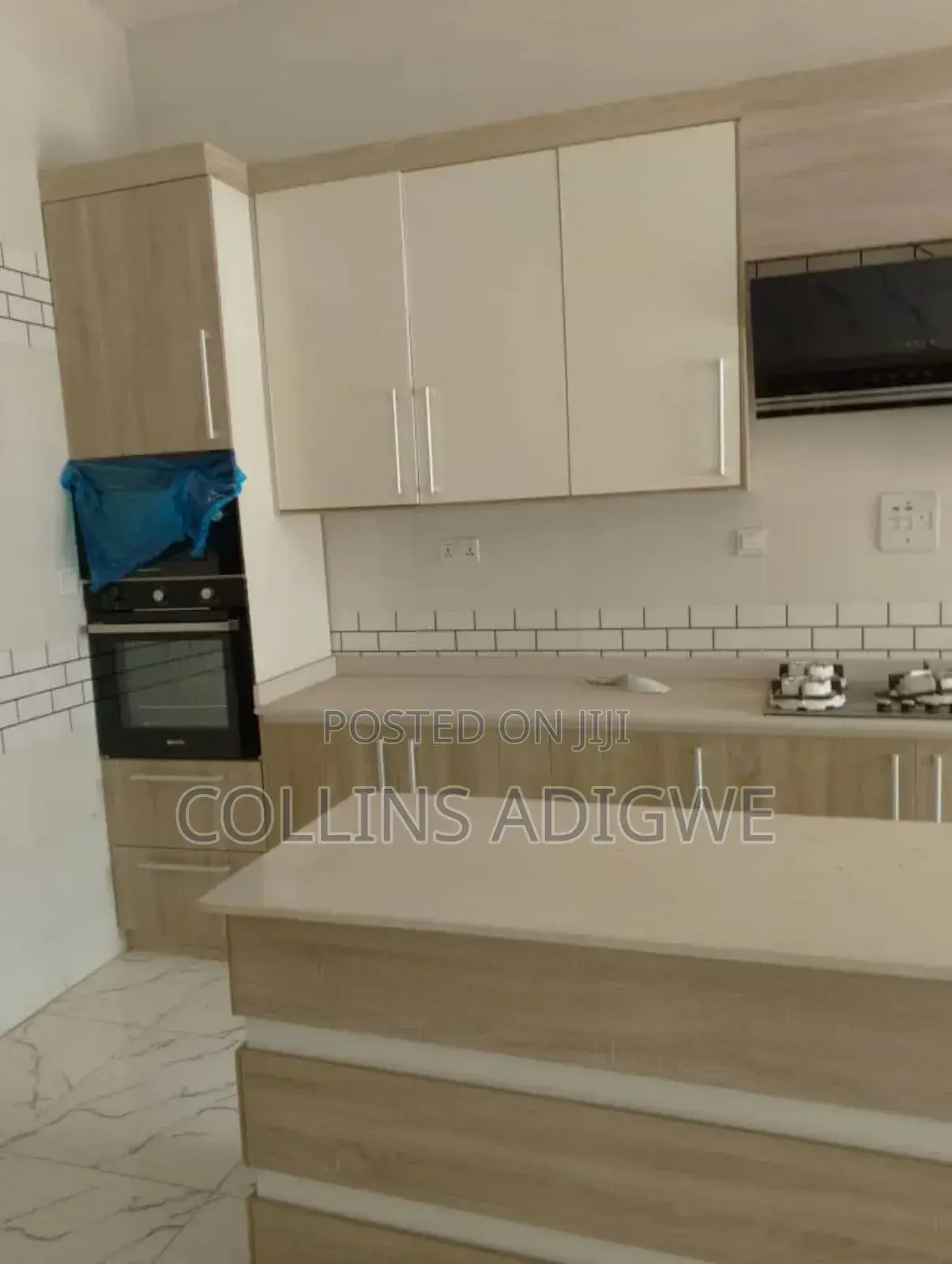 5bdrm Duplex in Call To Enter Estate for sale