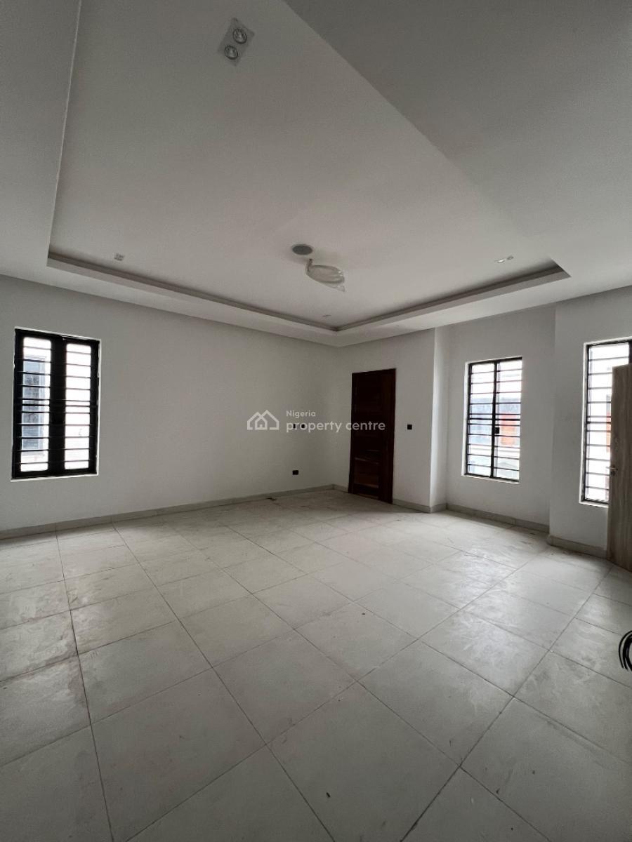 4 bedroom semi-detached duplex for rent