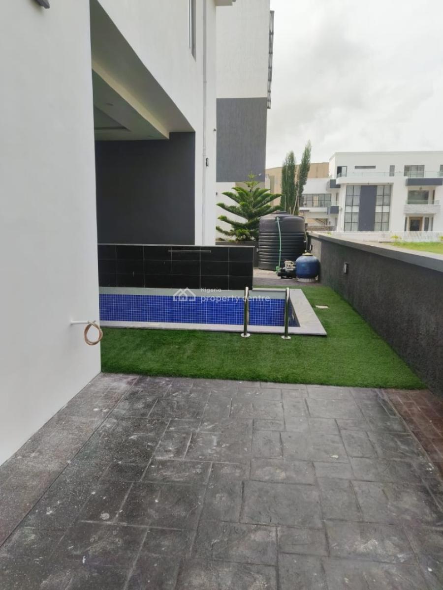 5 bedroom detached duplex for sale