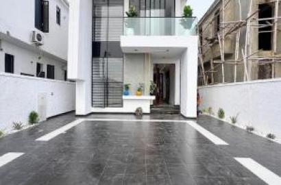 5 bedroom detached duplex for sale