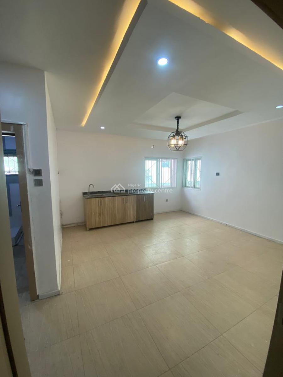 Self contain (single rooms) for rent