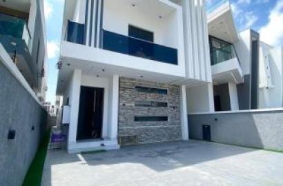 Modern 5 Bedroom Fully Detached Duplex With Bq And Swimming Pool.